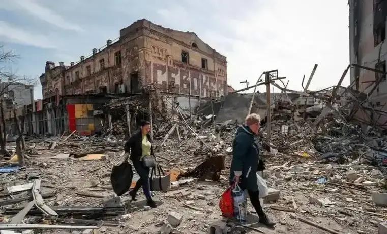 万万没想到乌克兰今日的惨状是乌克兰自己的选择，2019年春天，当波罗申科向选民