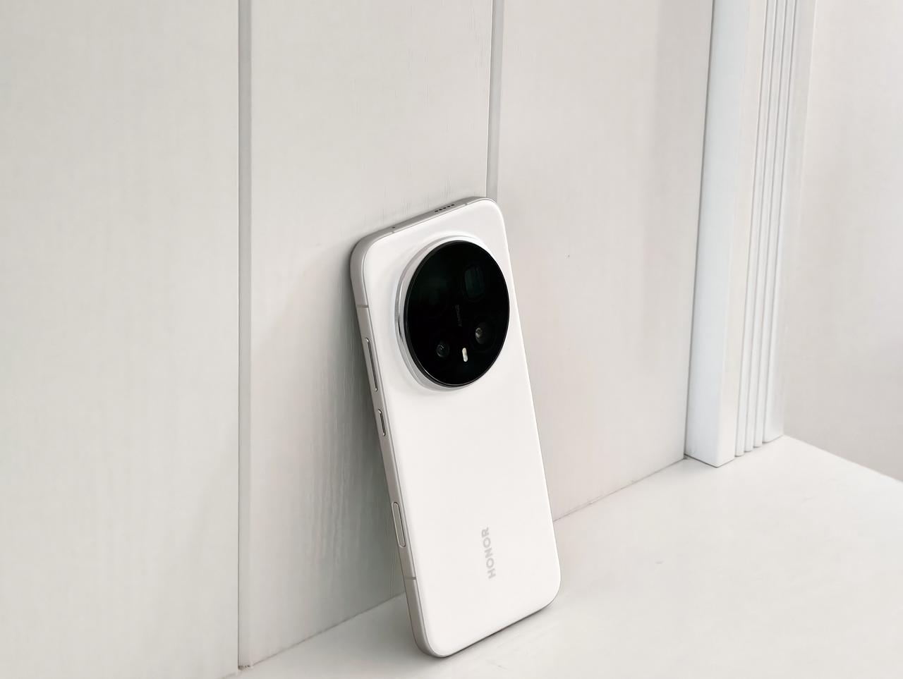 被很多人吹上天的荣耀Magic8Pro顶配16G+1T已经用了一个月说一些