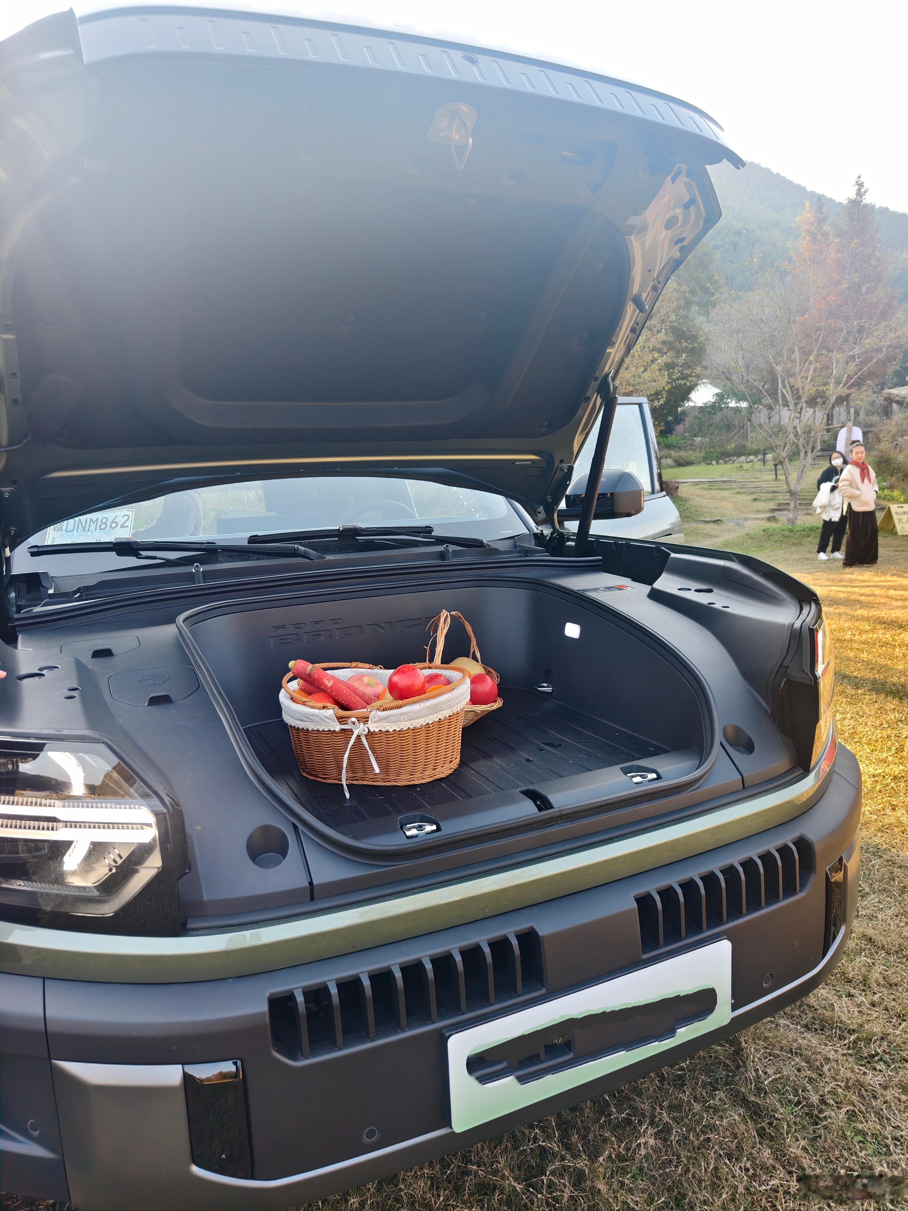 有前备箱能做咖啡能当移动大床房猜猜这是什么车？