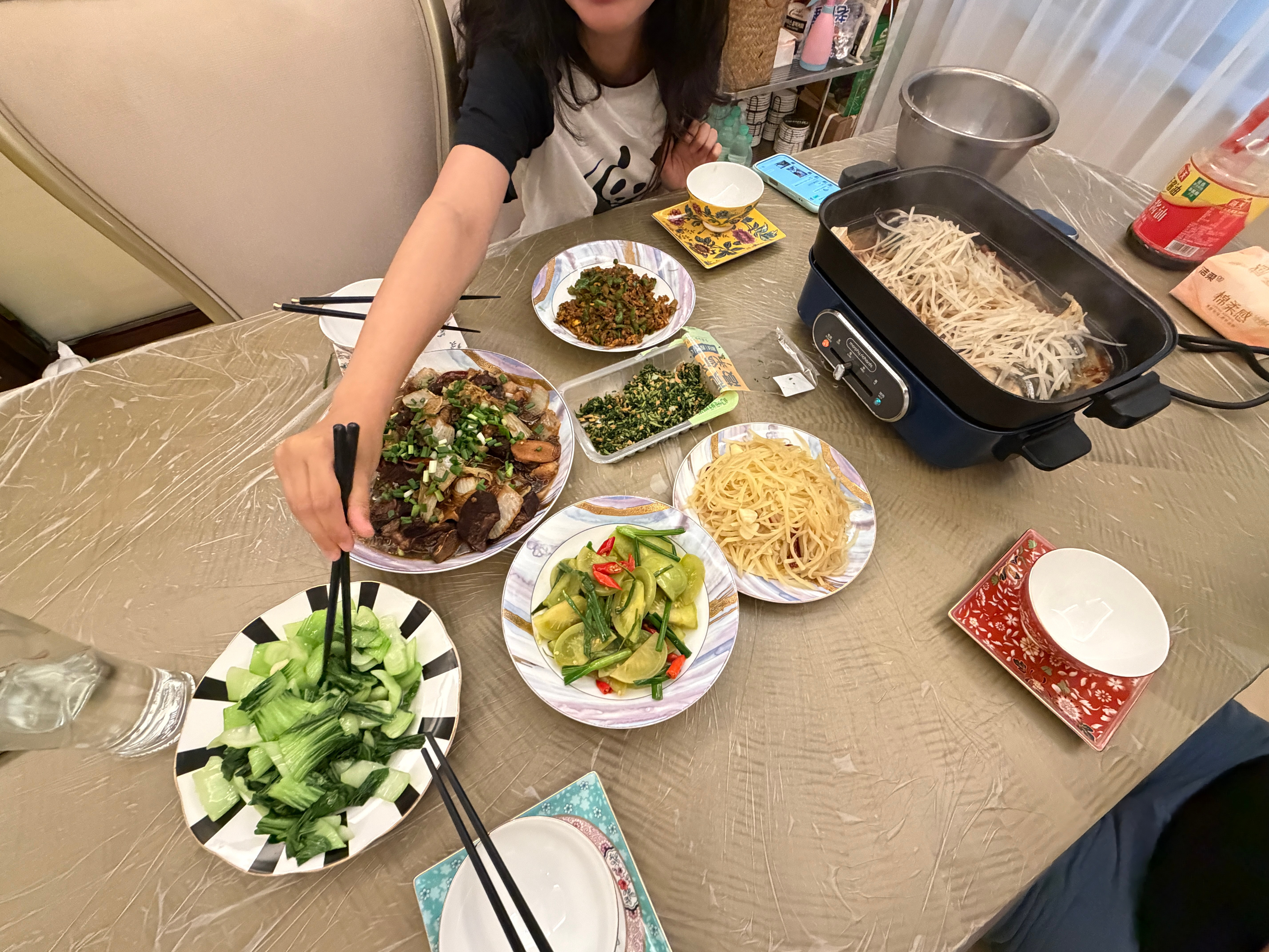 #wifeygang#哇！世界也太小了！小得离谱儿！S和我吐槽妈妈圈儿的人，结果吐槽的人正好我认识?