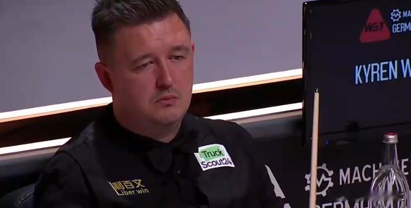 溃不成军！凯伦还真被大嘴囧得生无可恋。2026斯诺克大师赛，凯伦威尔逊vs肖恩