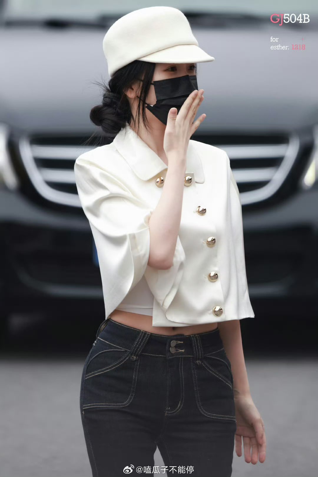 虞书欣今天上班路透，好美的造型