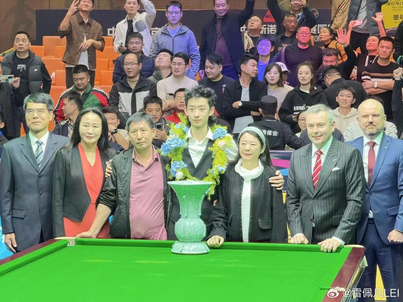 国锦赛俨然已成为中国球员打破首冠和冠军荒的福地，前年是张安达、去年是丁俊晖、今年