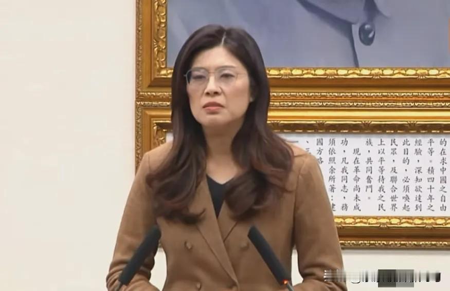 郑丽文是真不简单！跟赵少康握手言和，给王金平发“最高顾问”聘书，今儿又把国