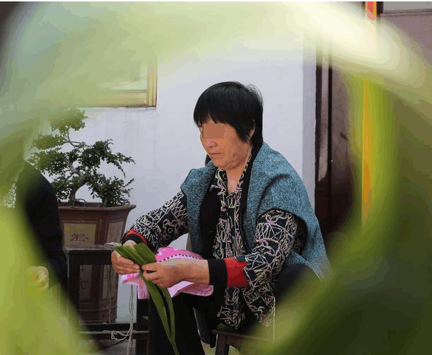 婆婆死活不让儿媳喂母乳, 逼宝宝吃奶粉, 得知真相, 儿媳欲净身出户