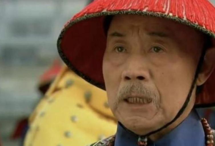 张廷玉试探着问乾隆：“臣近八十岁了，可不可以荣归故里了？”没想到，乾隆“唰”得变