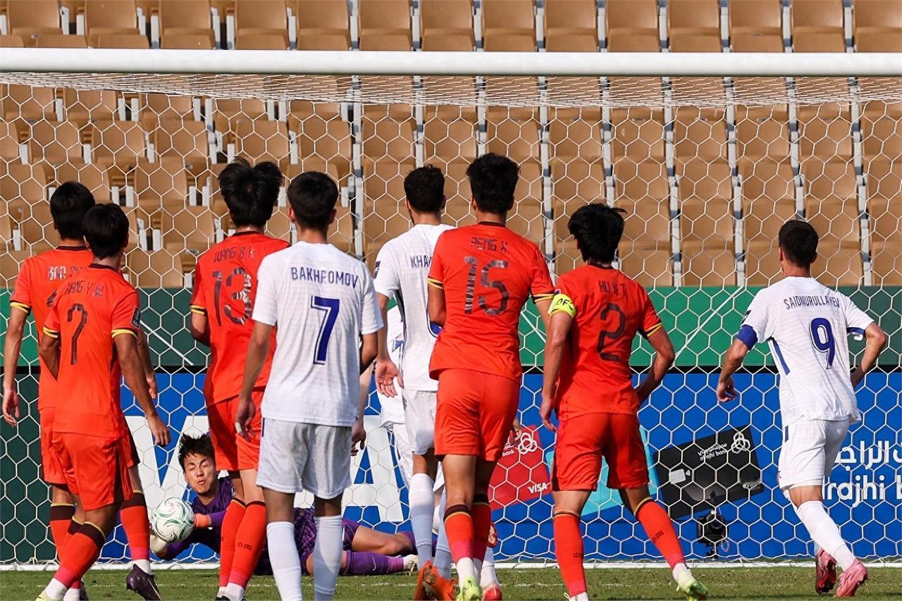 刚退役的前国脚在采访中透露：U23国足下届亚洲杯分档暗藏玄机，不夺冠就可能永陷第