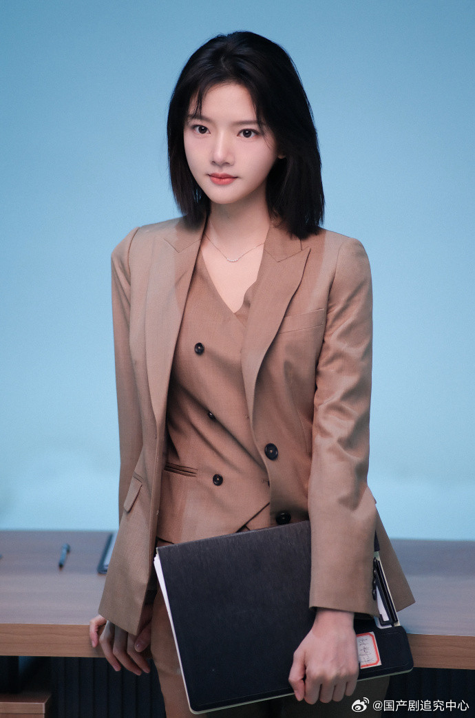 任敏首部职场剧😭3月23日官宣定档真的给我激动坏了✨《家事法庭》终于要开庭了