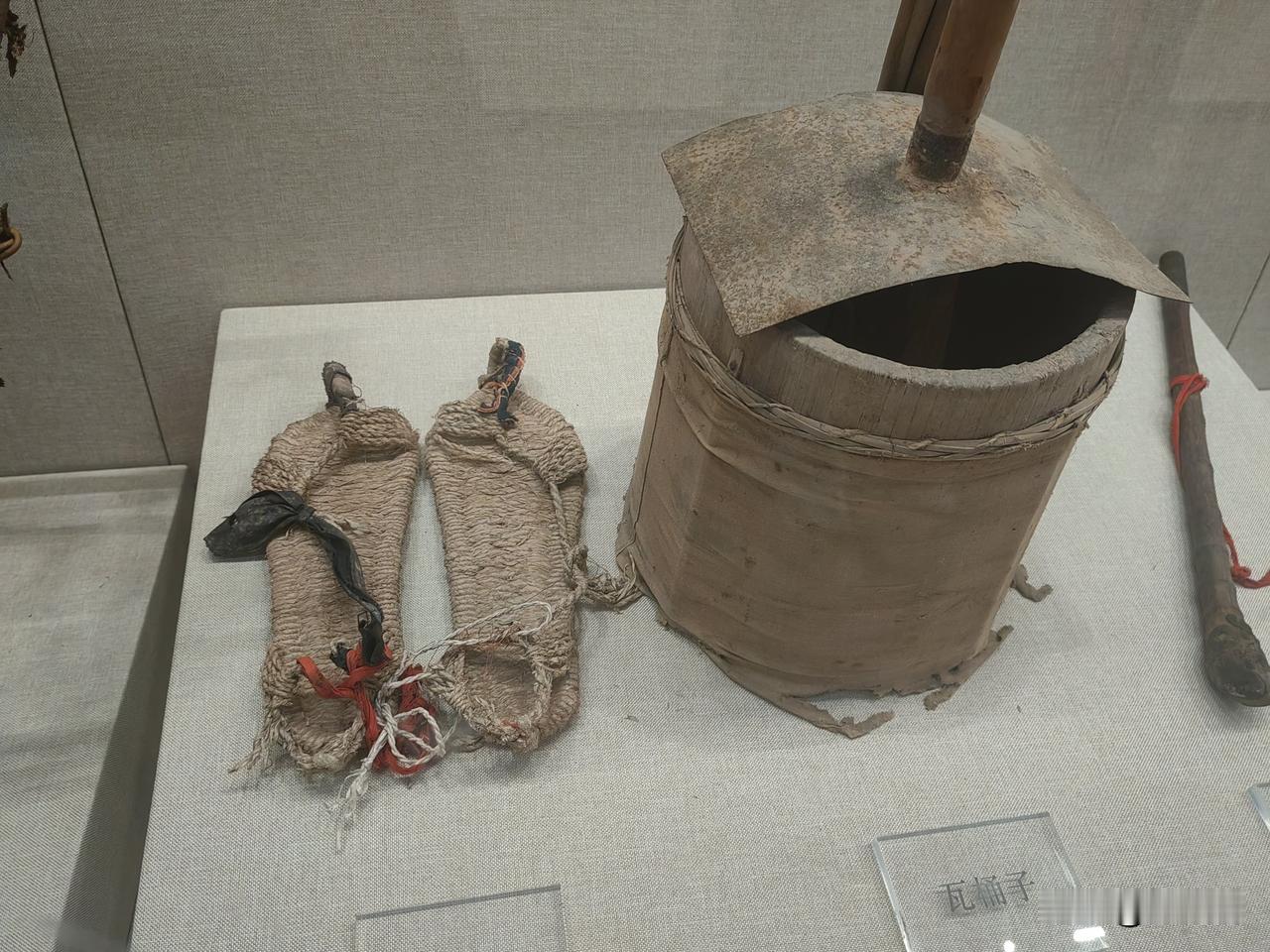 现代科技，哪里有崇山峻岭之说？人类已经远离农业时代很久了，思想还没有改变？[笑哭