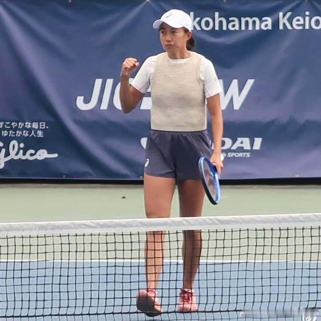 张帅夺横滨赛冠军横滨W50决赛，张帅6-3/6-2完胜韩国一姐具妍玗，为上周高崎