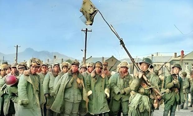 15万对1.9万，30个团围一座城，2位元帅坐镇，141位未来的开国将帅齐上阵。