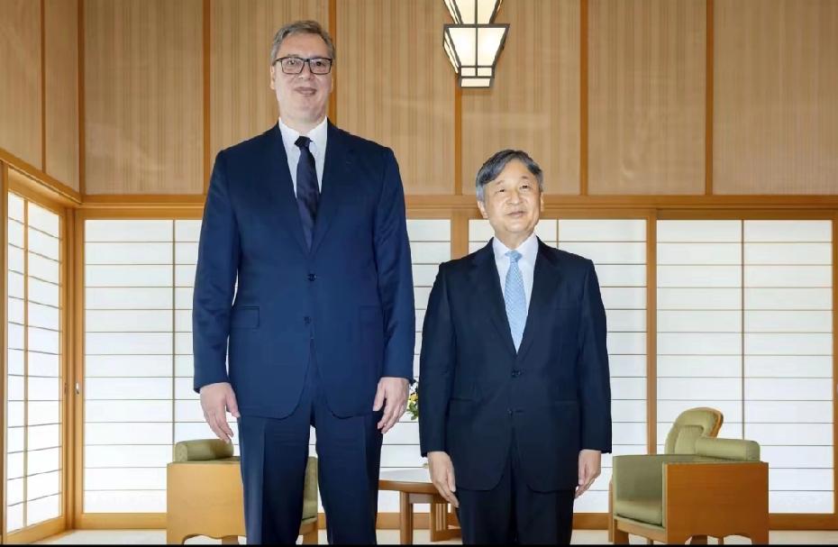 577刚到东京，德仁就让日本网民破防了9月16日，塞铁的武契奇，开始日本的访问