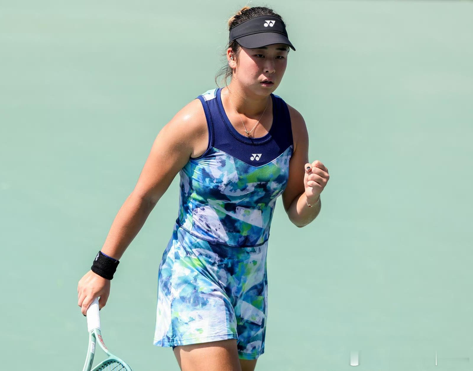 🇬🇧W35女单1/4决赛🇨🇳施晗6-4/6-2🇬🇧贝因斯收获14分
