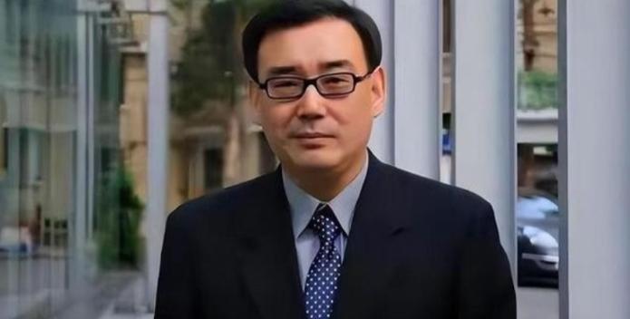 曾任职于中国外交部门的杨军，竟然是秘密潜伏了30年的间谍！杨军这个名字，很多