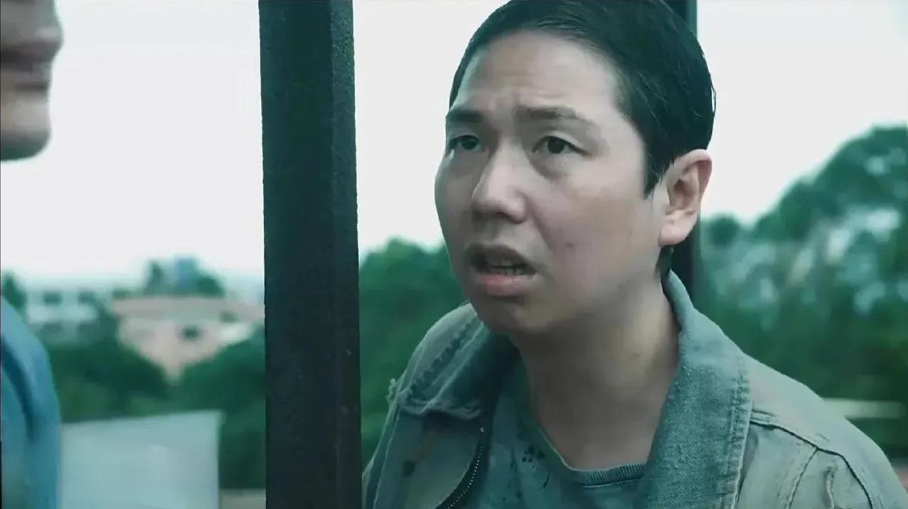 追剧《扫毒风暴》兔子这个在毒贩身边做卧底的，算是幸运了，不仅没有被杀害，还