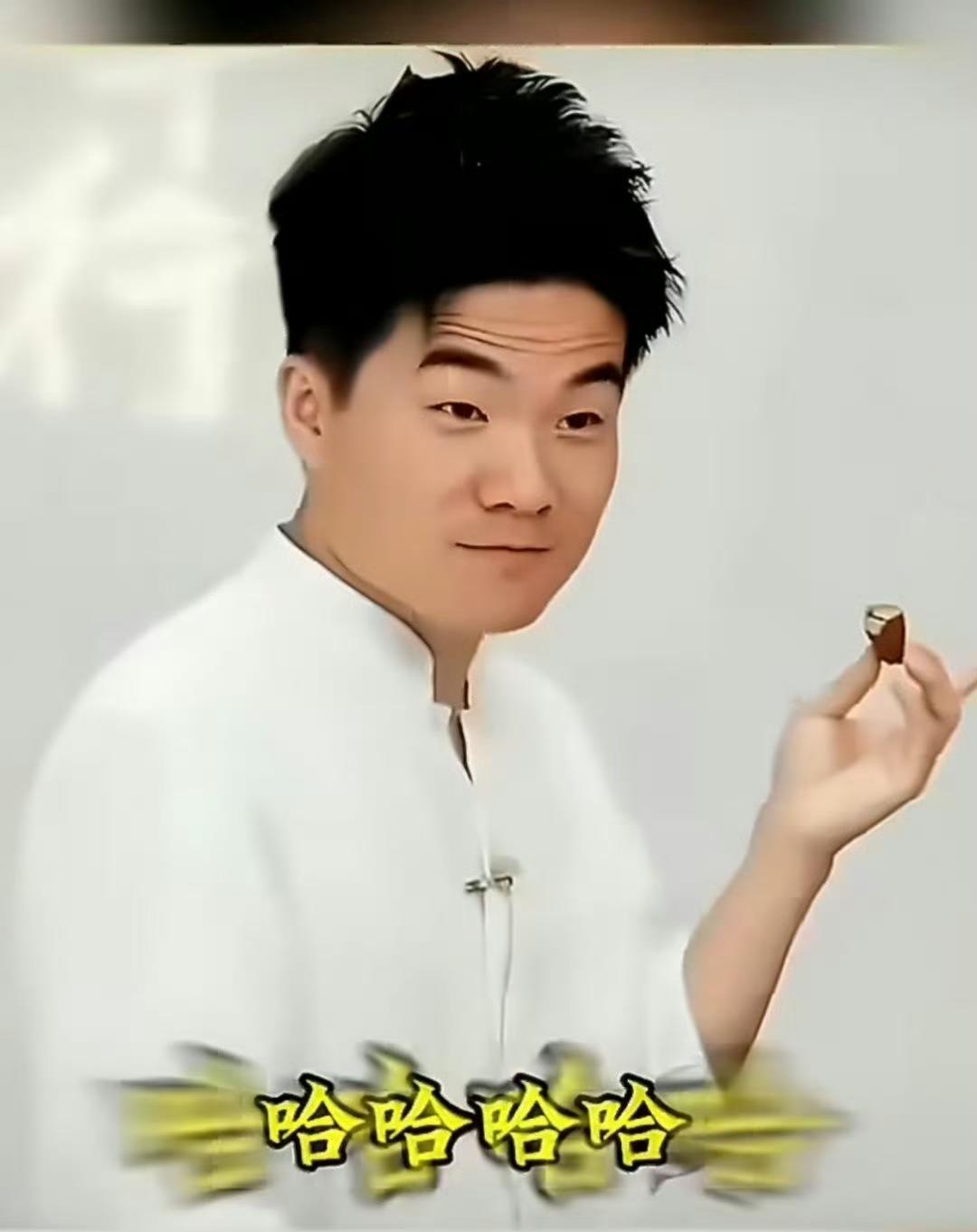 不用多了解别的，就扭亏为盈已经能说明很多问题了。俞敏洪赢了，孙东旭赢了。