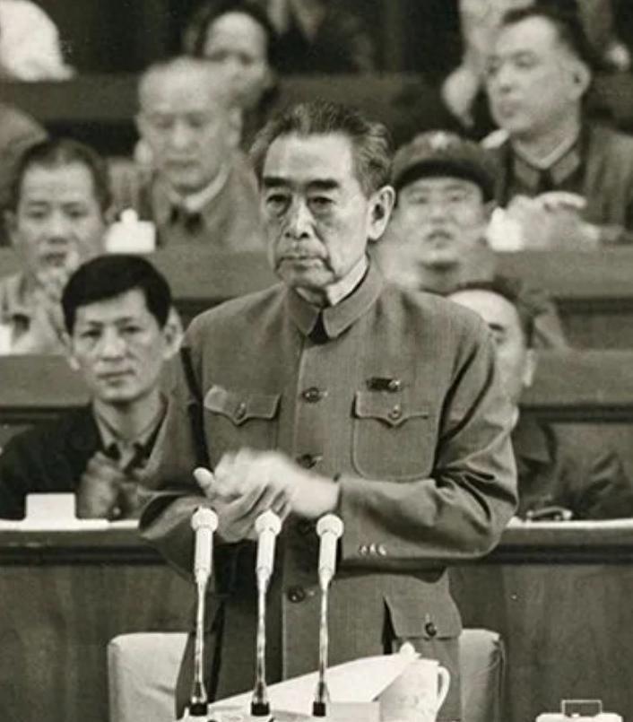 1975年陈锡联前往探望周总理，周总理忍痛流泪倾诉，温玉成的关押并非他亲自决定！