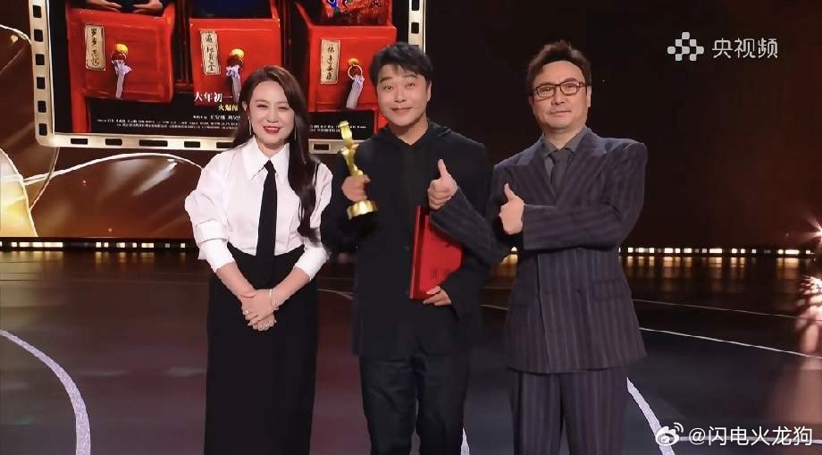 看到陈思诚拿奖，沈腾应该很羡慕吧。同样是最卖座的电影人，陈思诚拿下了票房🔝后，