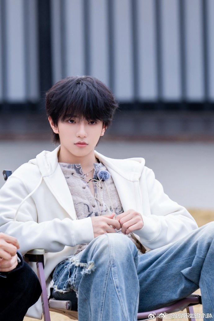 穆祉丞婴儿人设立住了穆祉丞这气质真的没话说，随便一演就很有婴儿的乖巧感，完全不违