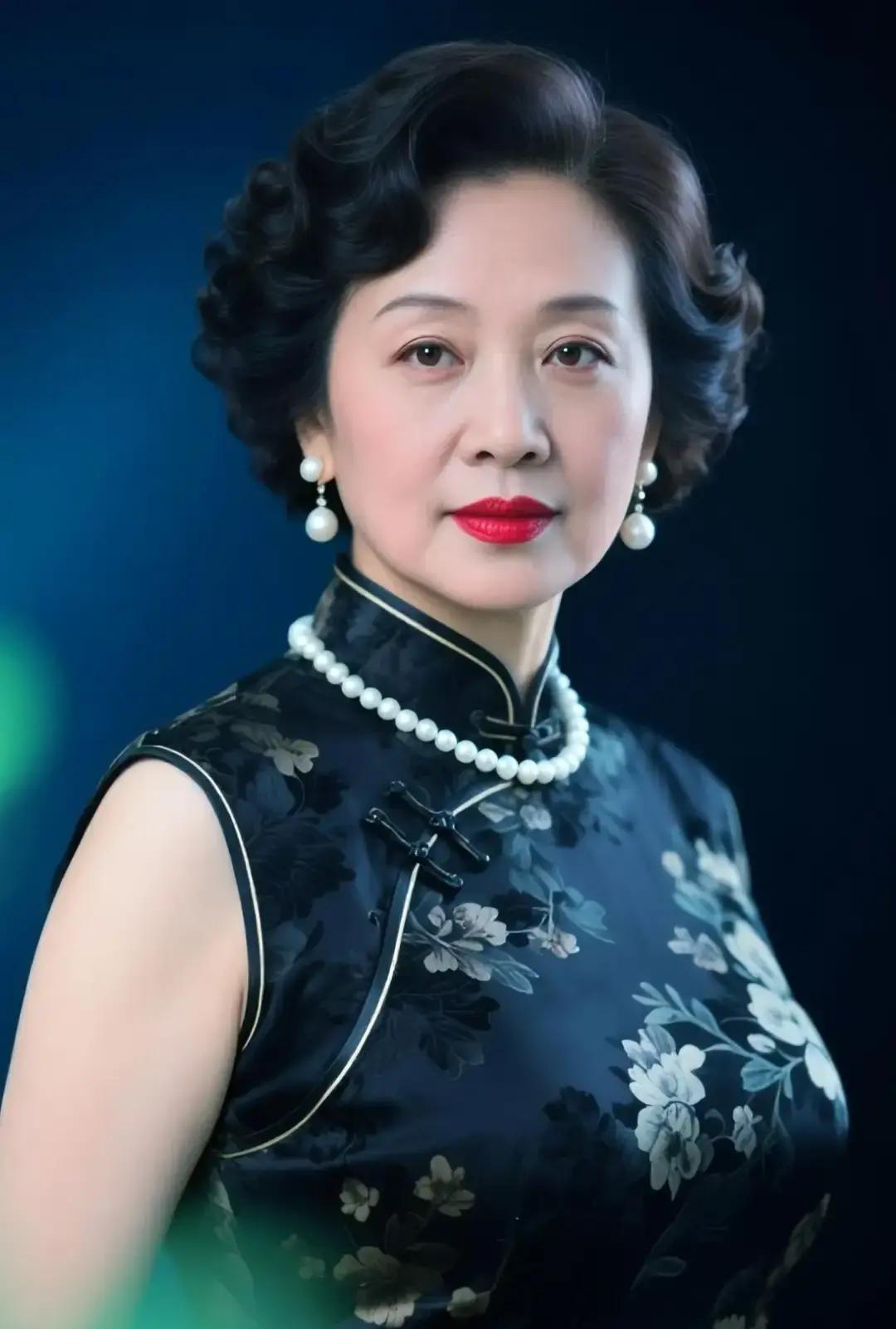 四十岁女人最容易心动的人，竟然不是陌生人，而是这四类老熟人。压力像山一样压着