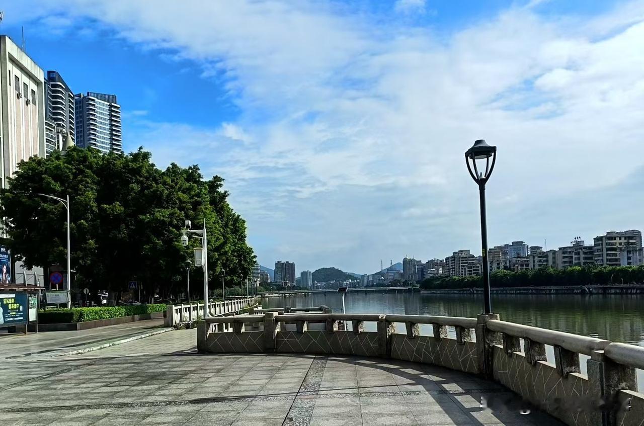 ❤️每年高考结束，最让人揪心的不是考试成绩，而是填报志愿。报志愿比高考本身更考验