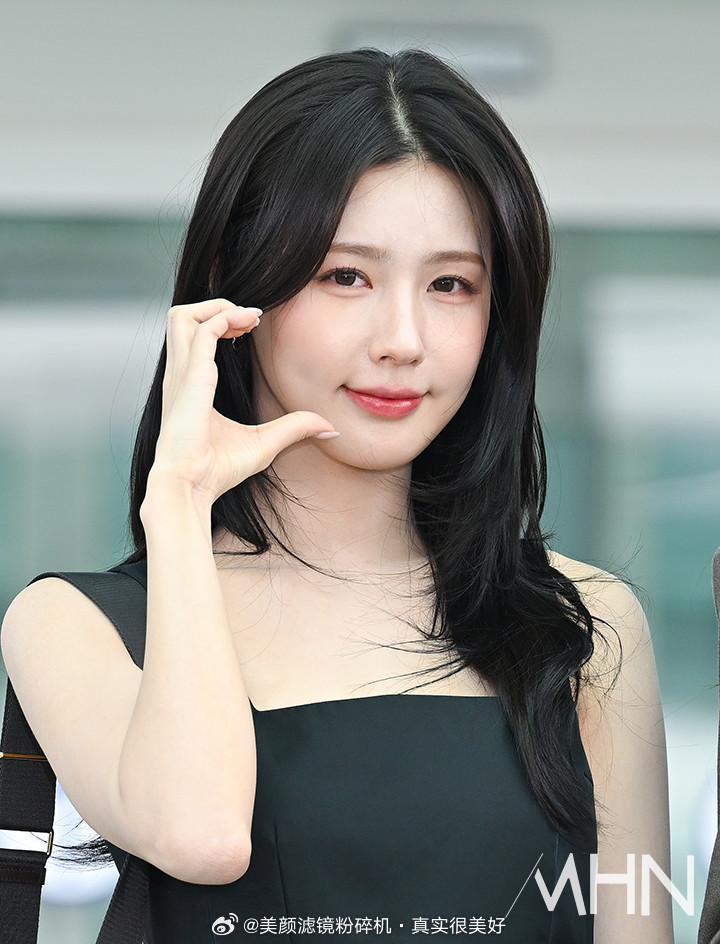 赵美延、田小娟(全昭妍)、叶舒华今日机场新闻图​​​