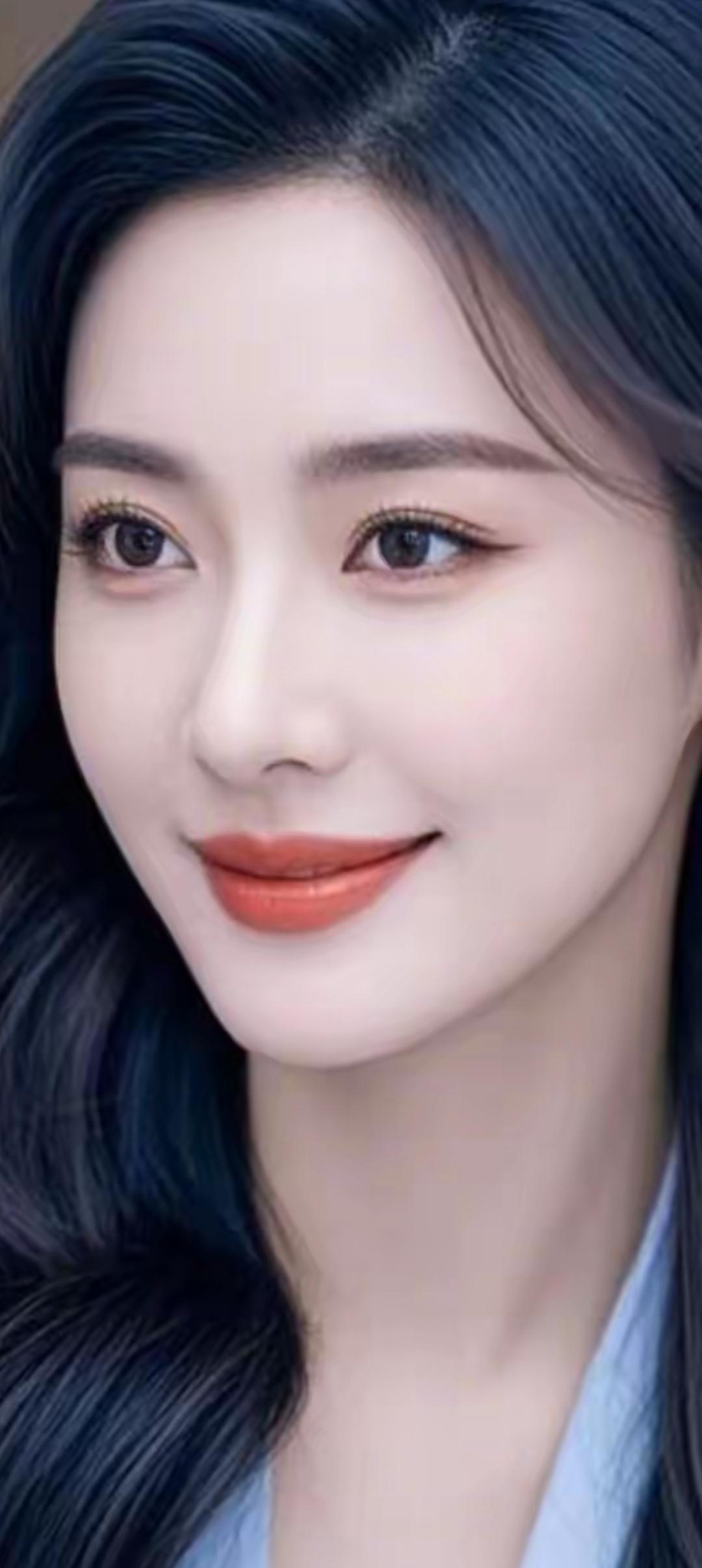 温柔甜美的微笑，散发着迷人的魅力！😊✨