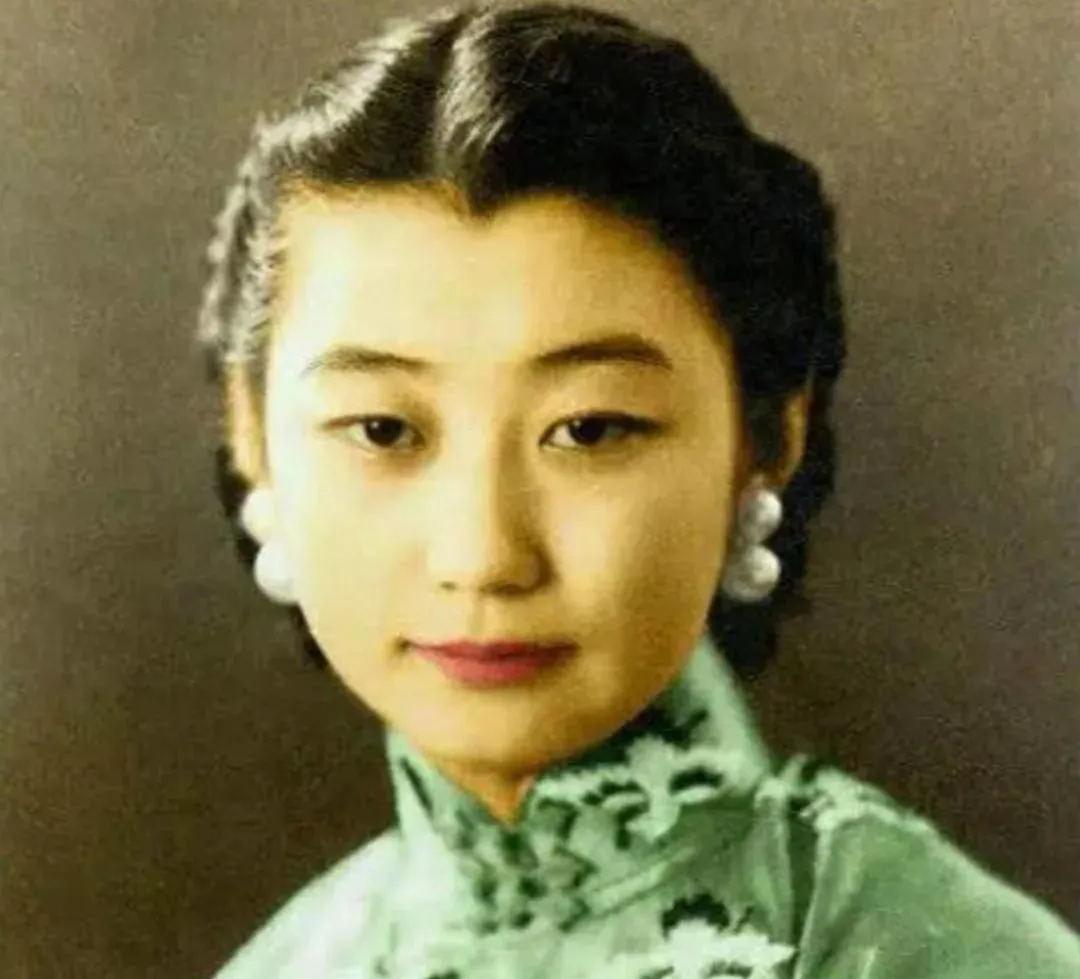 1962年，王敏彤得知溥仪要和李淑贤结婚后，伤心欲绝之下，竟跑去医院开了一张自己