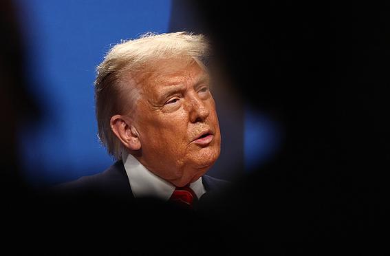 中美贸易战，现在已经不是什么芯片，加税，逆差的问题了，现在美国就是一门心思想要强