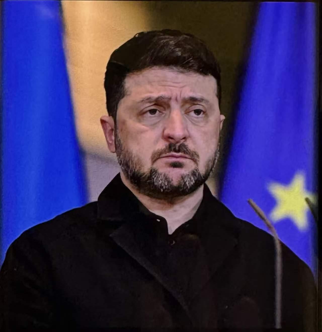 泽连斯基要睡不着觉了！美方已经释放信号，乌克兰想要安全保障，必须答应一项条件！