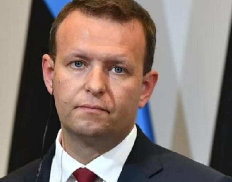 就问中国怕不怕？强大的爱沙尼亚向中国发出最后通牒，让中国必须在爱沙尼亚和俄罗斯之