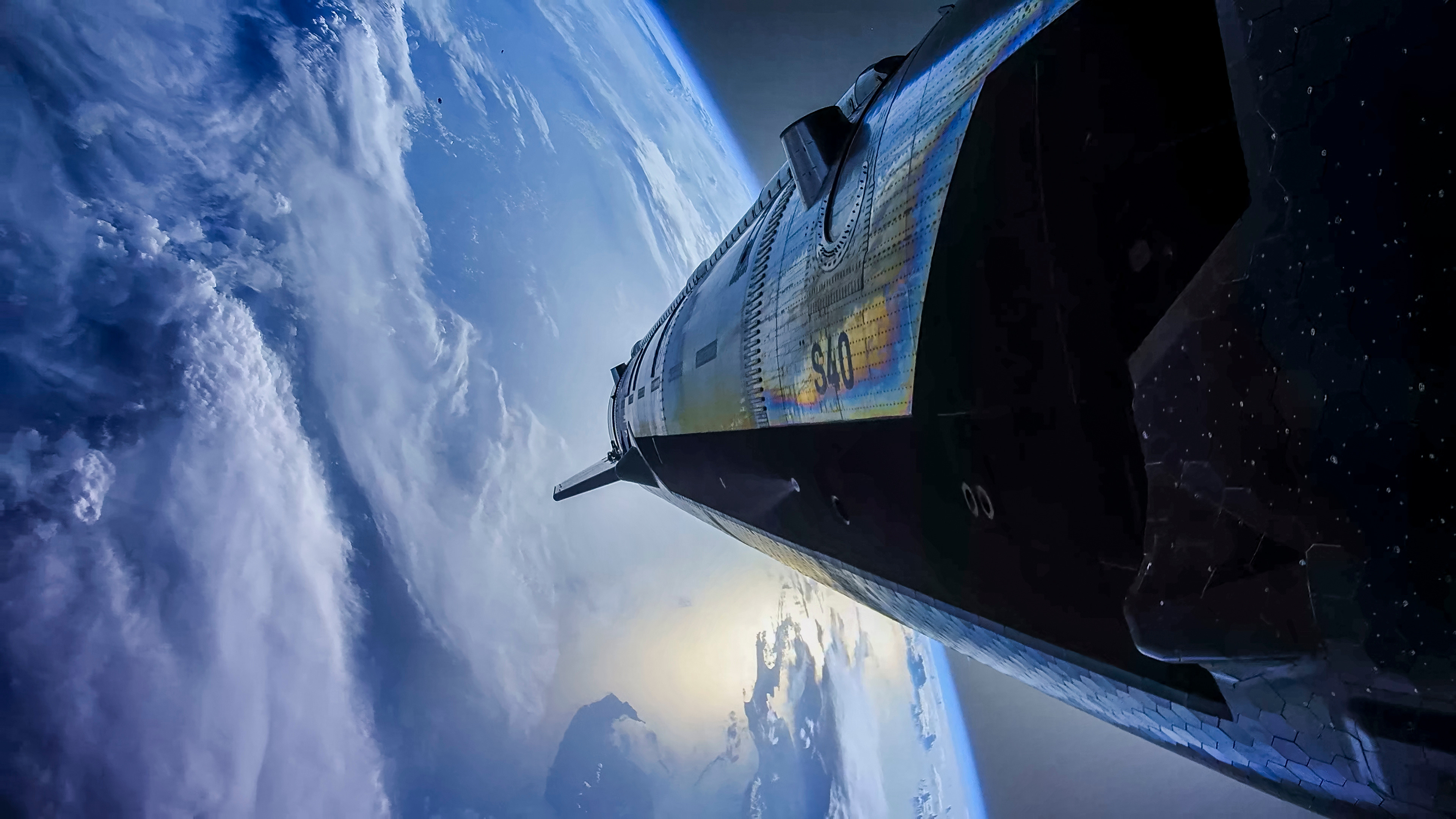IFT-13：SpaceX星舰十三飞任务中的星舰飞船S40另外，S40继续在海上