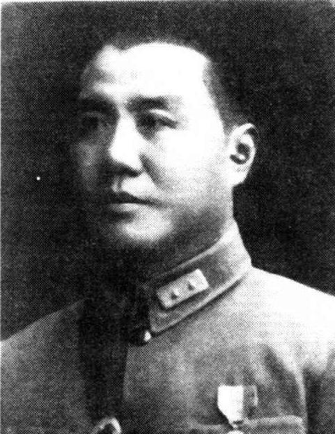 1988年，一年四季洗冷水澡，打太极拳的李仙洲活了94岁。在功德中时一次能吃六七