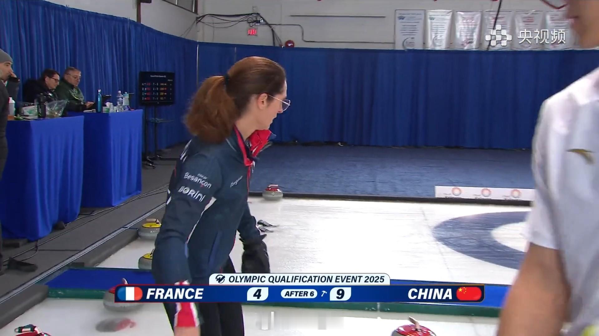 米兰冬奥会冰壶落选赛第六局法国拿两分，还好Double没成功
