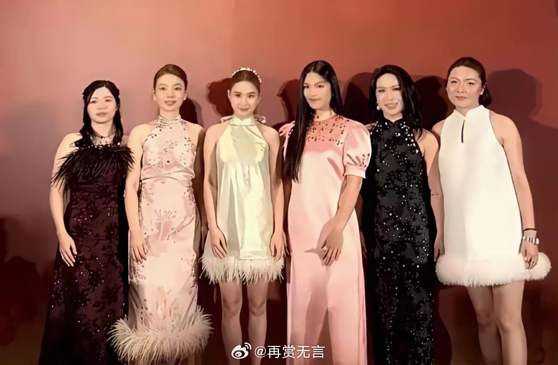 王诗龄原本是想往名媛的路子发展，但先天条件不足。这下好了，十五六岁的小姑娘被催