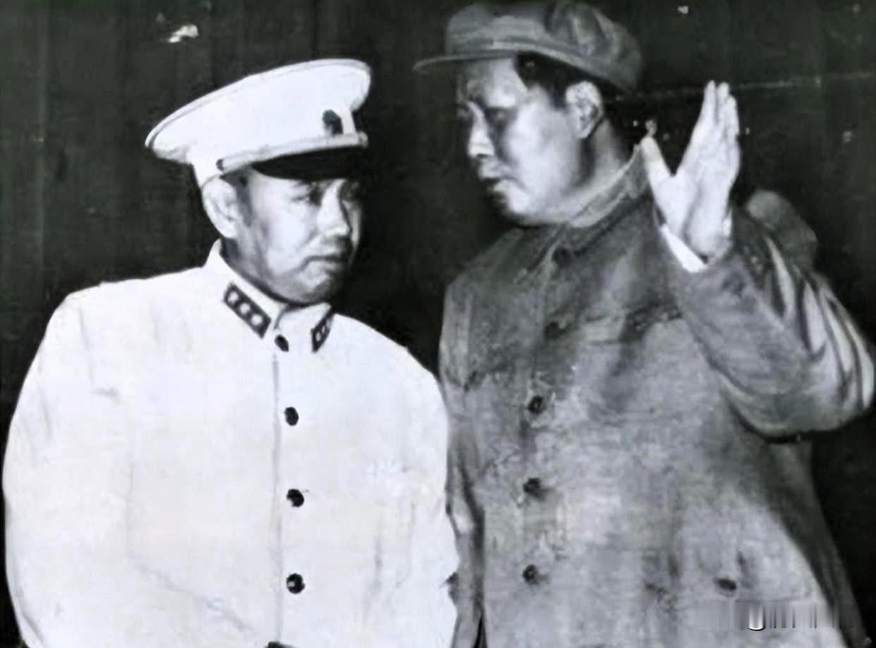 1953年，抗美援朝战事仍在继续，许世友接到命令奔赴朝鲜战场指挥作战。出征前夕，