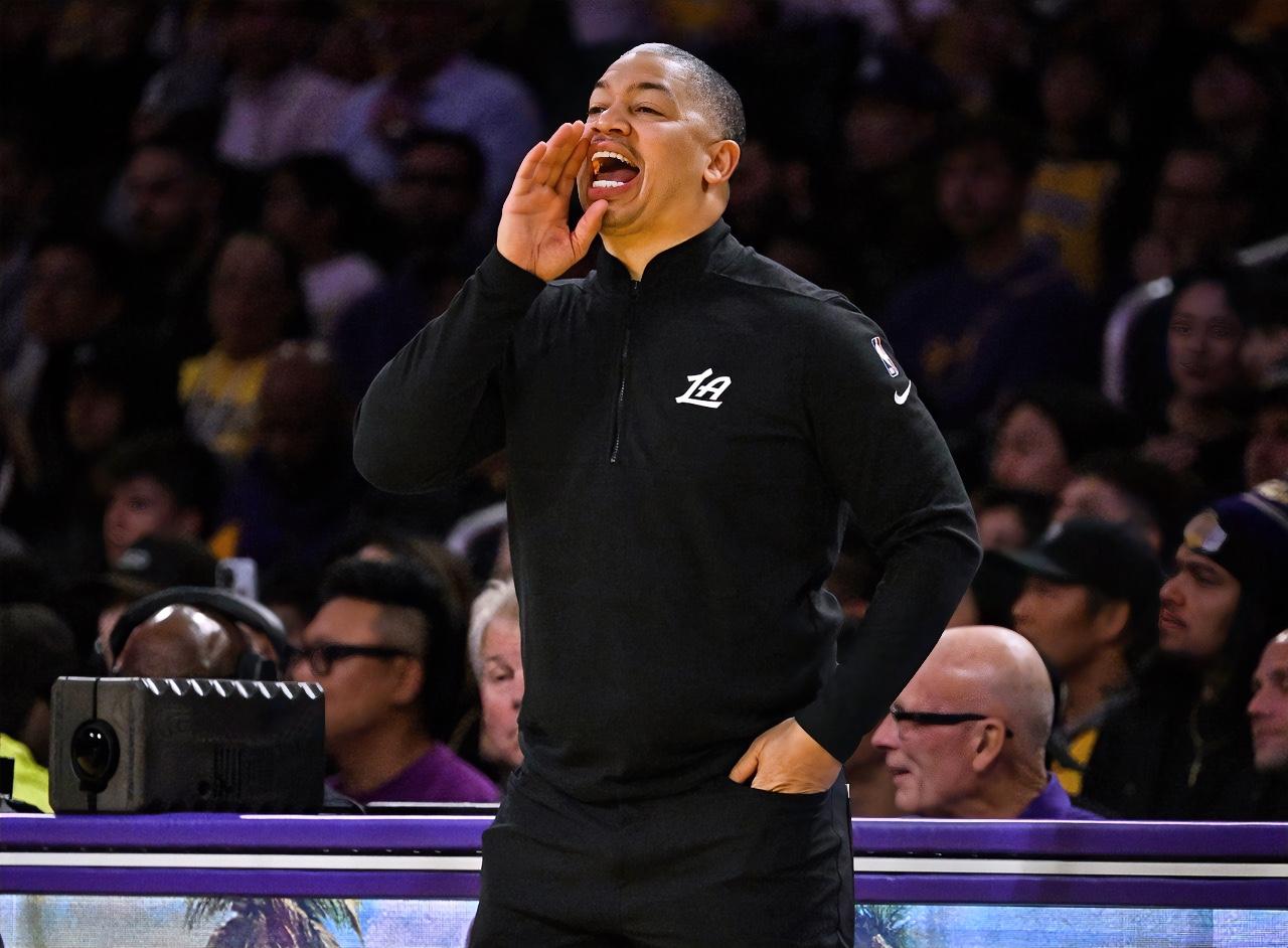 哈登：卡子哥，你敢想这是快船本赛季首场场逆转取胜，而且还是背靠背吗？？？小卡：