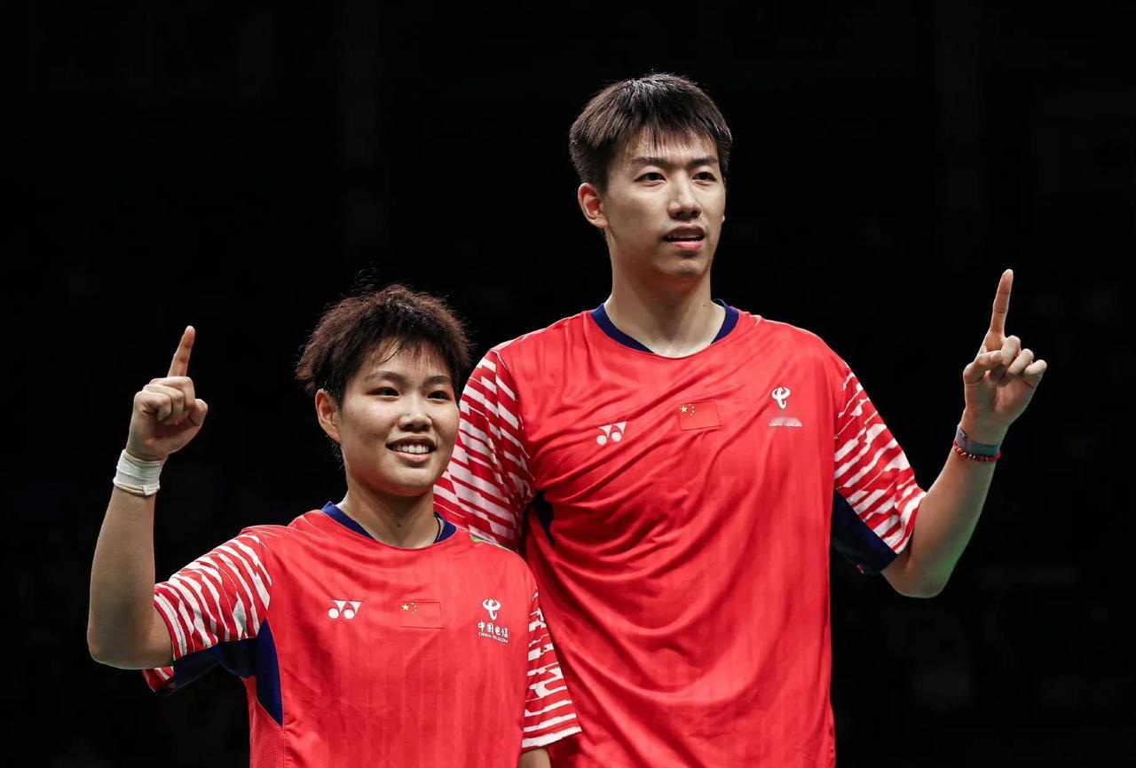 北京时间8月21日下午，刚刚结束了一场2026羽毛球世锦赛混双1/4决赛，今年日
