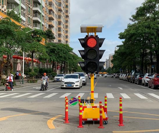 4月骑电动车别忘了：“看红看绿”有顺序，走错扣分少不了不少骑电动车的朋友，