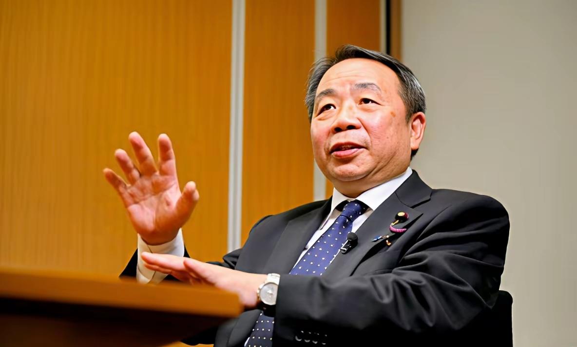在我们批评日本之后，石平出来表态了！8月1日，石平跳出来替日本说话。他说日本
