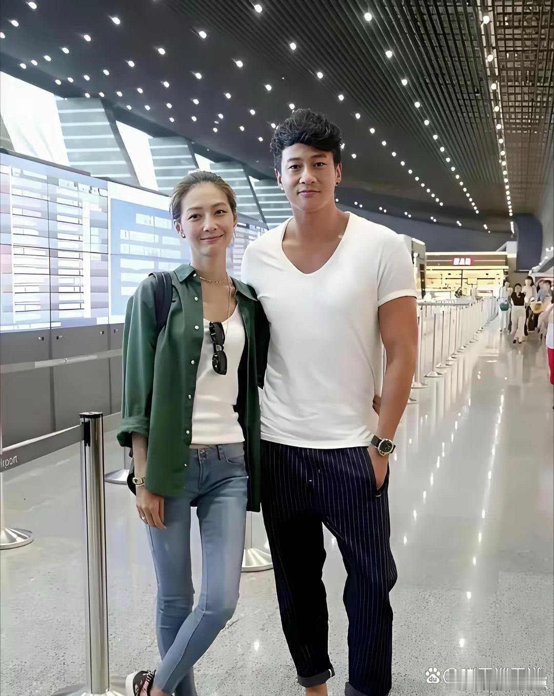 这难道是何润东的太太林姵希吗？颜值也太出挑了吧！