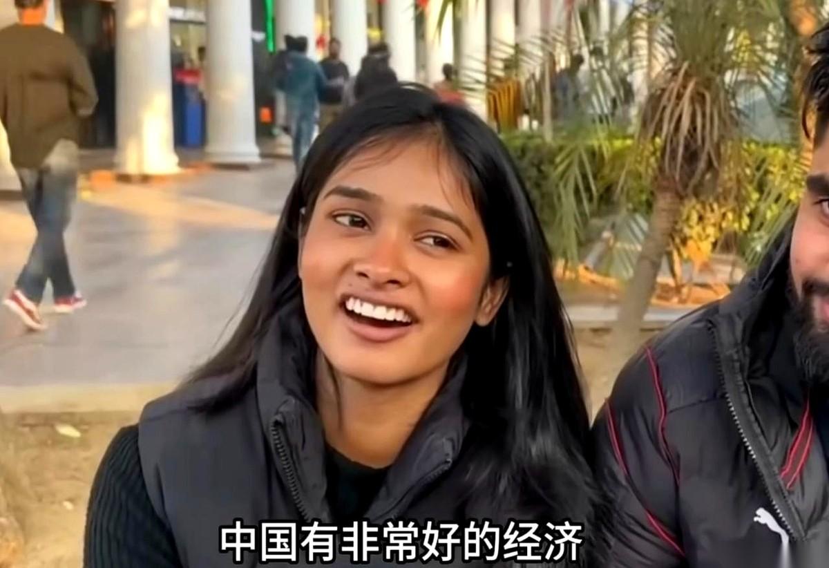 刷到一个视频，一个印度老哥，特认真地对着镜头说：“在我看来，中国和美国，现在是