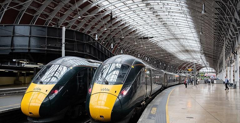 又开眼了！据英媒报道：两名中国留学生精密设计，利用英国火车票“延误赔偿”系统的漏