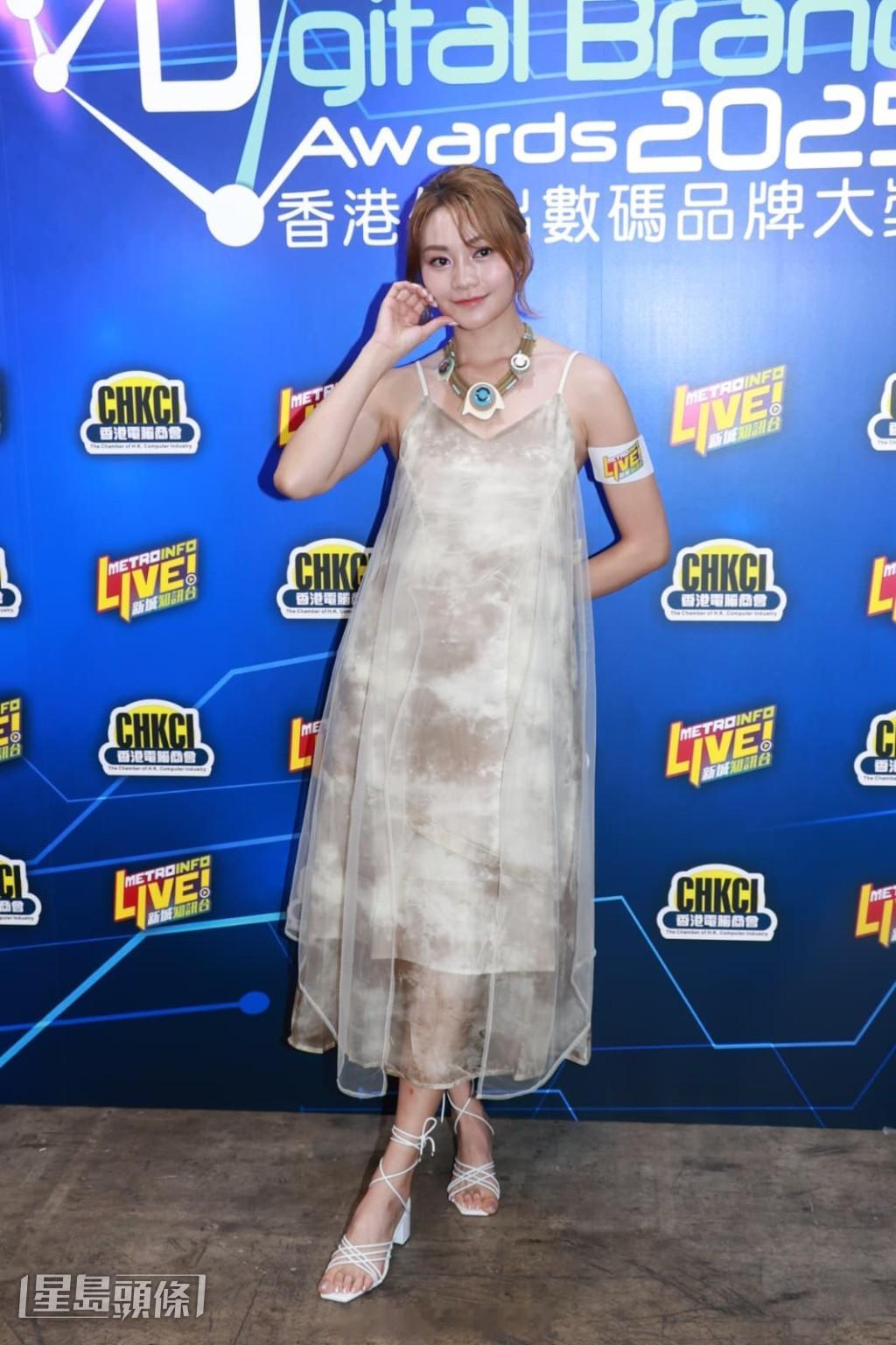 关嘉敏想搵十项全能男友信细John单身讚对方烹饪了得似父亲|星岛头条关嘉敏