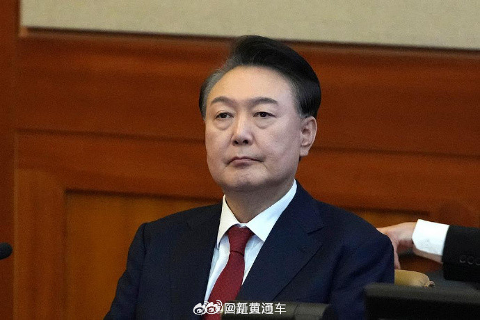 【#尹锡悦获刑7年#】当地时间29日下午，韩国首尔高等法院就前总统尹锡悦在“紧急