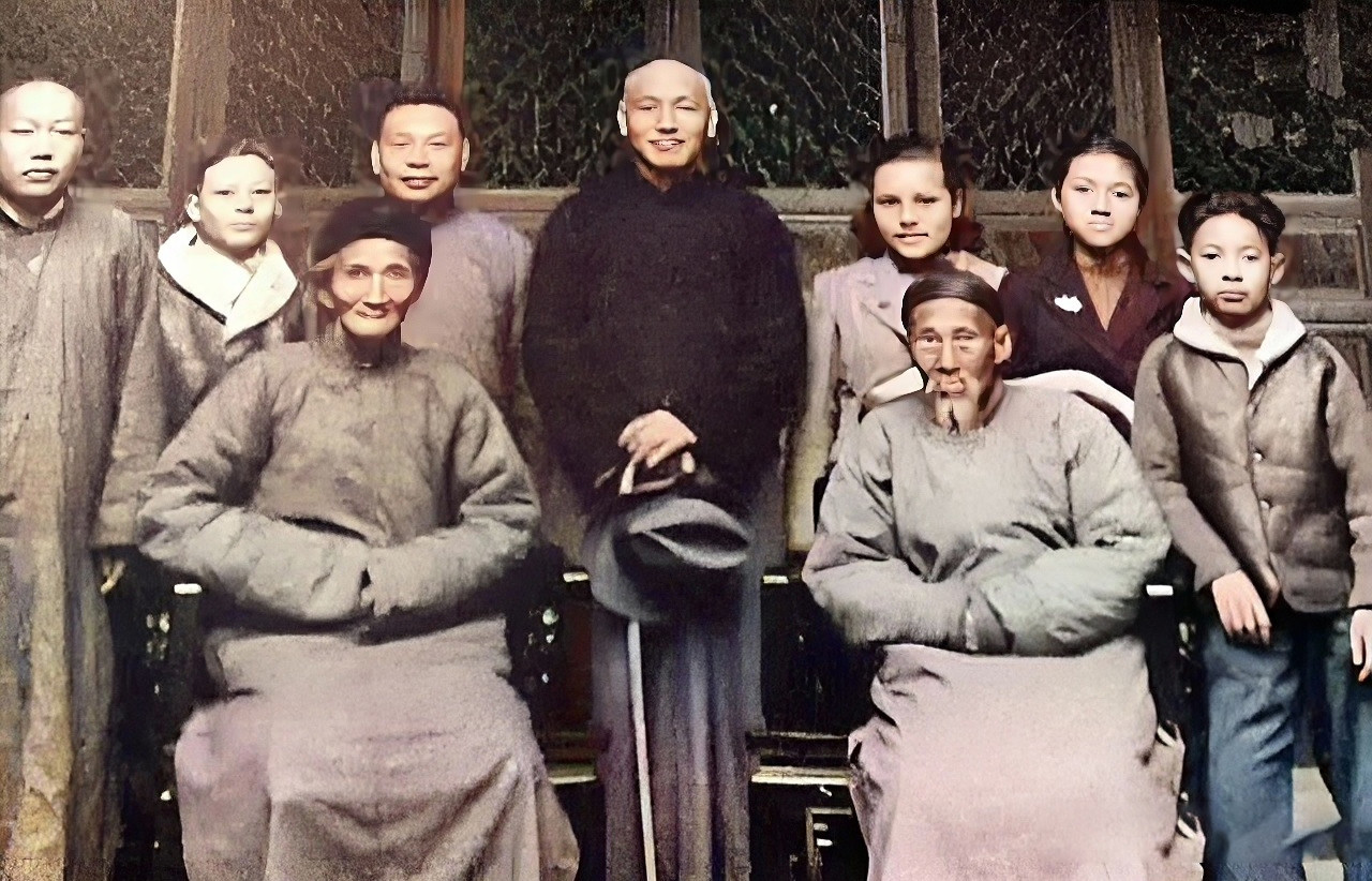 蒋介石败退台湾后，对这个女人惦记多年，后来周总理亲送台湾