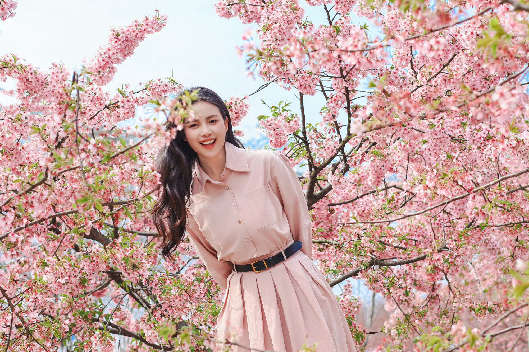 它真的绝美！拍出来清透奶油肌canonR50📸白色真的好美啊！🤍作为摄影小白