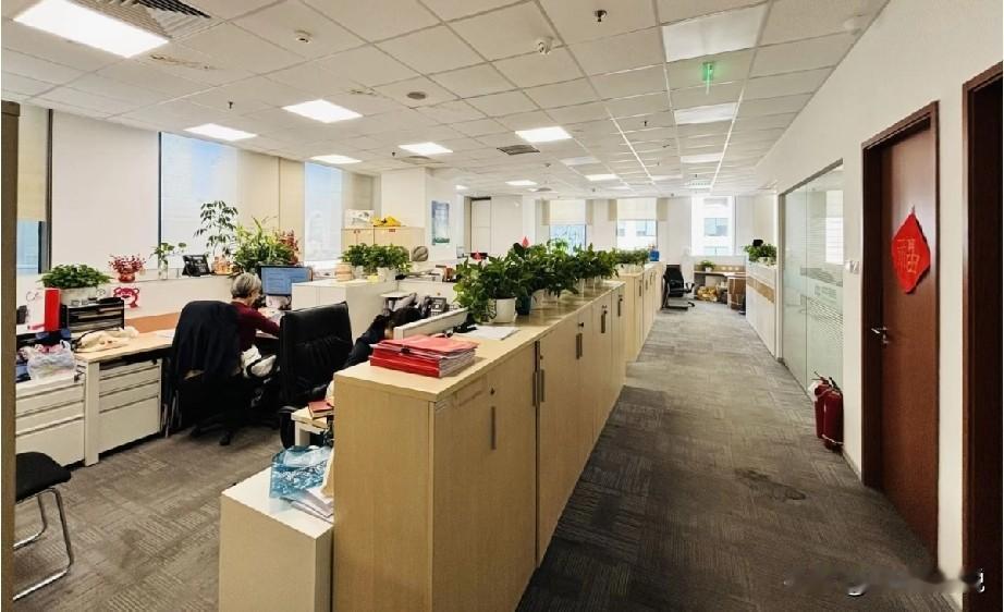 作为一个hr，要我说国人职场玩的这套绩效考核，从来不是什么“奖优罚劣，识别并激励