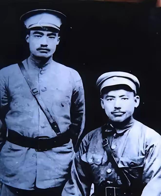 1944年，马步青丢了官，跑回河州老家看叔叔马麟。一进门就倒苦水：“我跟子香彻底