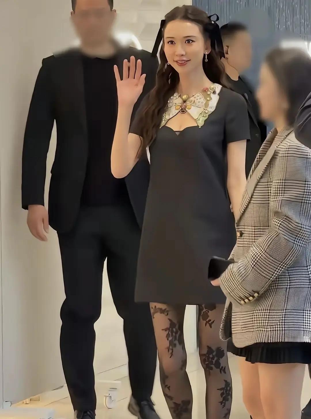 这还是曾经那个女神林志玲吗？反正我是没认出来。